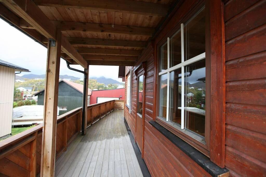スヴォルヴァールKoselig Hus I Havnaアパートメント エクステリア 写真
