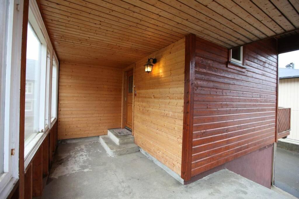 スヴォルヴァールKoselig Hus I Havnaアパートメント エクステリア 写真